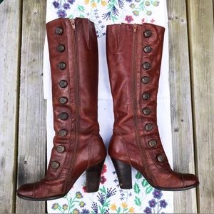 Miz Mooz Red Brown Brass Button Leather Boots 6.5